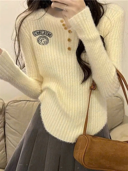 Áo len cổ khuy lông thỏ