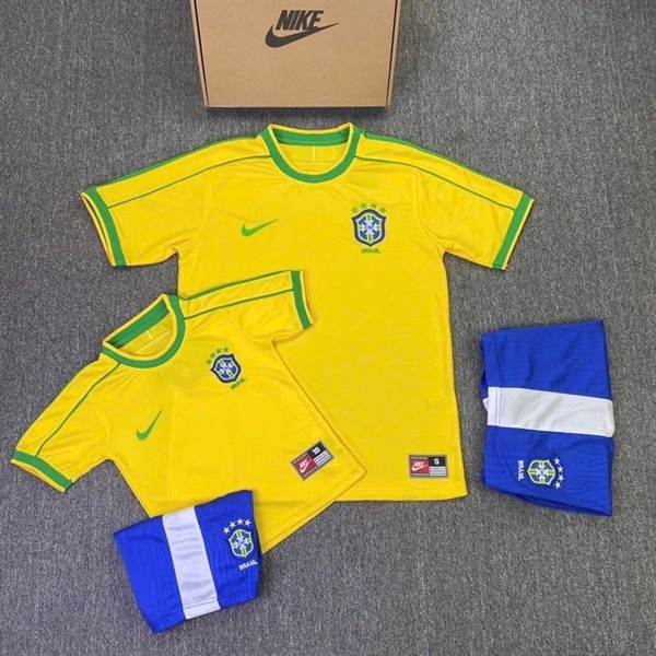 Bộ bóng đá F1 _ Brazil vàng