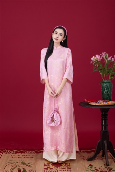 Áo dài suông cổ thấp lụa tằm 2 tà