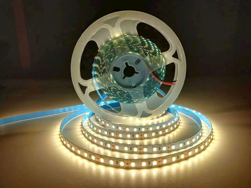 LED 2835 120D 12V AS 4000K 5Mét