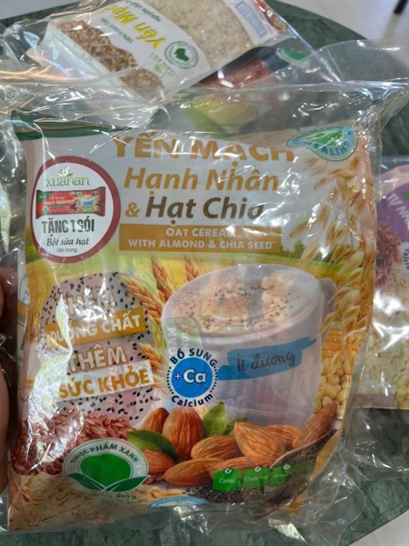 ngũ cốc yến mạch hạnh nhân hạt chia ít đường xuân an