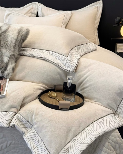 Bộ ga kem | Nhung sữa thế hệ thứ 3 - Viền kẻ, ga chần phủ - VL05