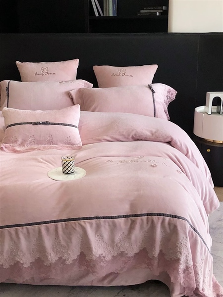 Bộ ga viền ren hoa nổi 3D | Nhung Sợi sữa bò 230g - MY01.HONG