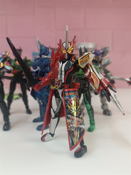 Mua bán (NOBOX) SODO KAMEN RIDER SABER DRAGON TEREBI-KUN FORM