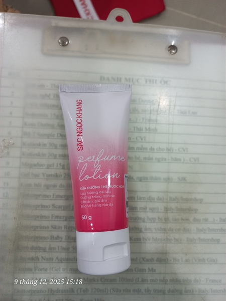 Sữa Dưỡng Thể Nước Hoa Sắc Ngọc Khang ( Tube 50g )- HKM- HTP 2