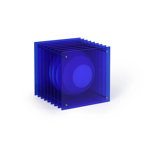 Lớp Lamp Sculptural Lighting: big square in blue acrylic