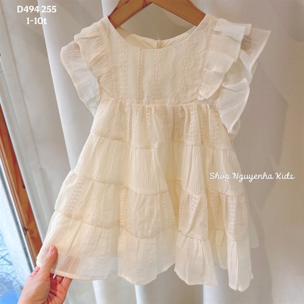 D494 Đầm tơ canh tiên kem