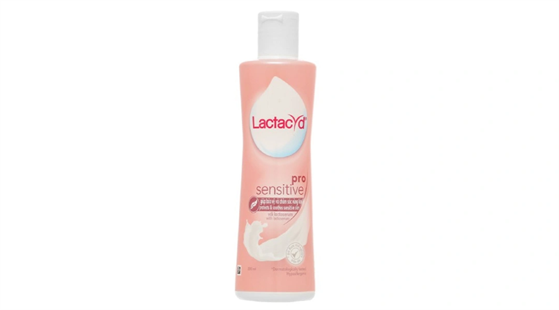 Dung dịch vệ sinh phụ nữ Lactacyd Pro Sensitive