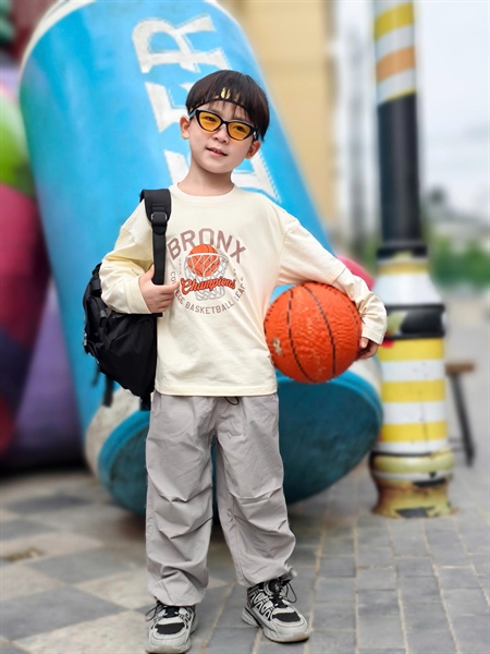 Áo thun lồng tay Bronx