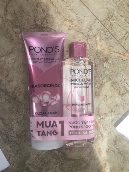 Ponds sữa rửa mặt sáng da 100g