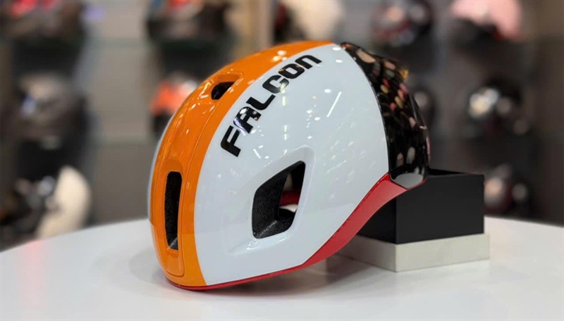 FALCON F20