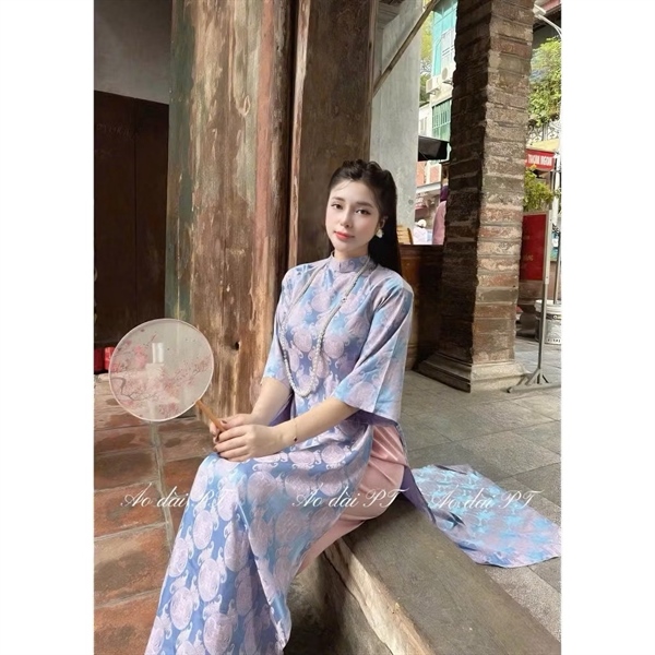Áo dài cách tân lụa gấm tím phối quần hồng M