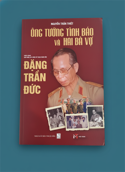 Ông tướng tình báo và hai bà vợ -195-MT