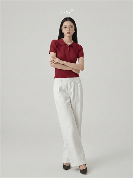 Kira Top | Áo len dệt kim đục lỗ có cổ