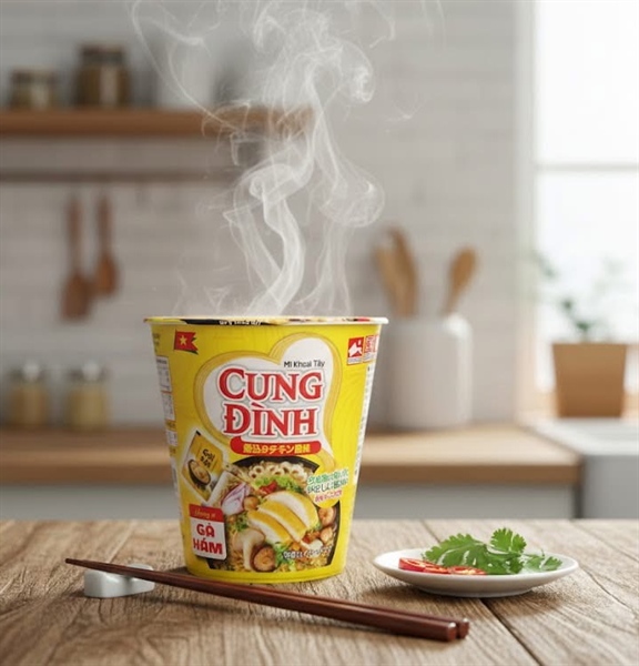 Mì ly Cung Đình gà hầm