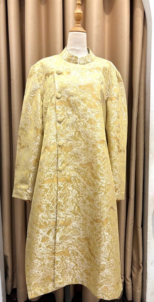 Áo dài gấm nút bọc xéo