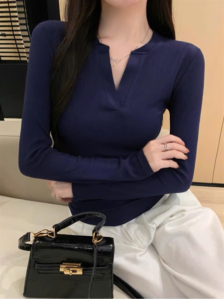 Áo thun cổ v dài tay body