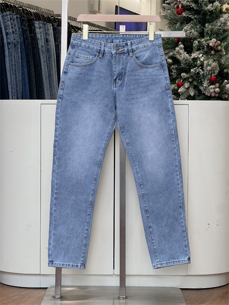 Quần Jean dài Slim Fit xanh nhạt vải dày 2130.3