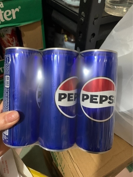 Nước pessi lon 235ml