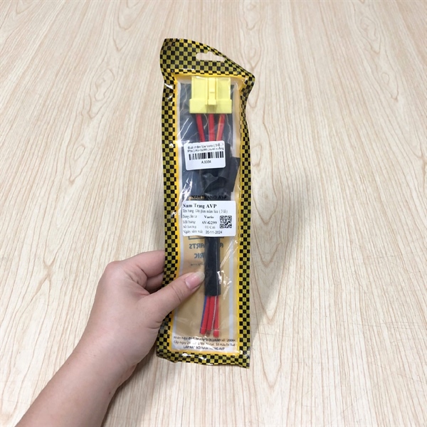 Đuôi mâm lửa Vario ( 3 lổ .3 Pha ) AV-G299 ( dưới cuồng điện )