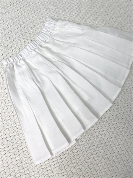 K148 Chân Váy Trắng