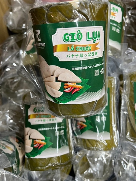 Giò lụa lá chuối