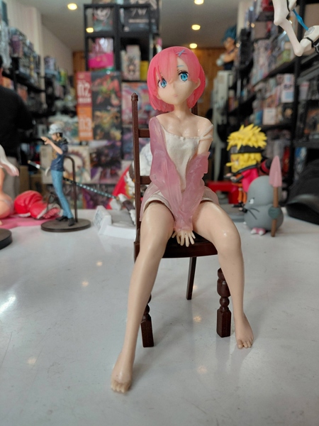 Mua bán (NOBOX) FIG PVC RAM GHẾ FAKE