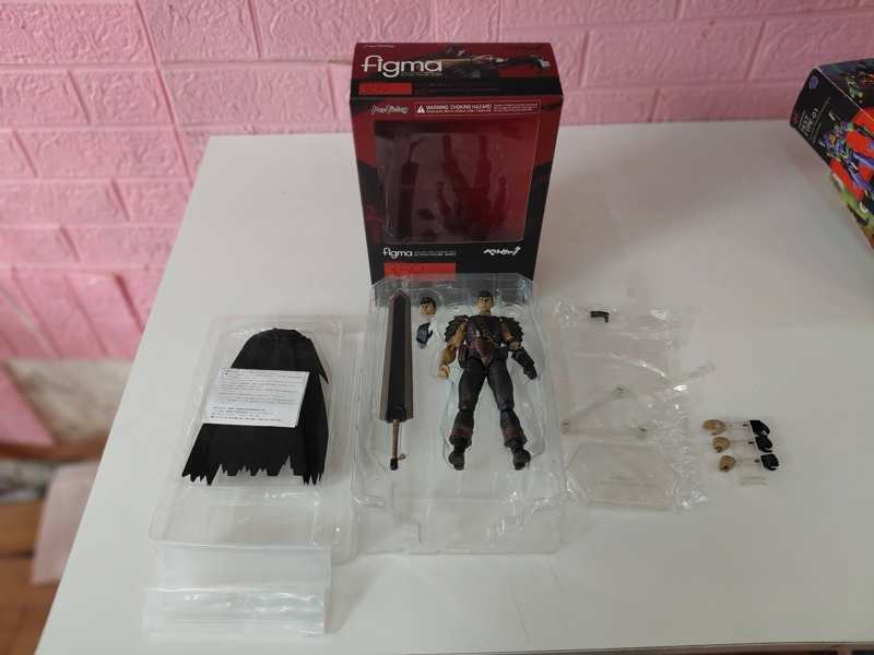 (2ND) FIGMA 359 BERSERK GUTS BLACK SWORDMAN VER