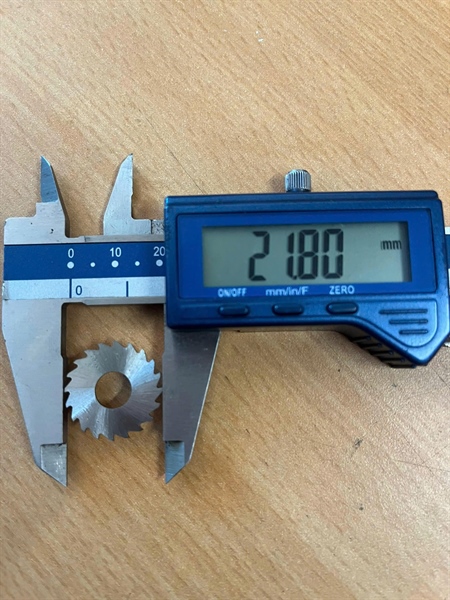 Lưỡi cắt gia công 22*10T*0.6 - Việt Phát