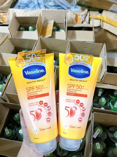 HD Vaseline 50X Vàng (sáng khoẻ da SPF50)