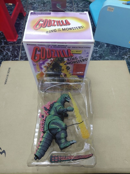 Mua bán (2ND) NECA GODZILLA 1956 MOVIE POSTER VER