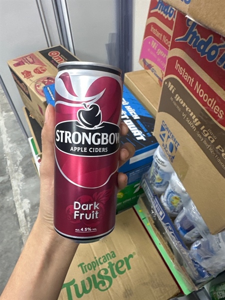 STRONGBOW LON VỊ NHO ĐEN 330ml