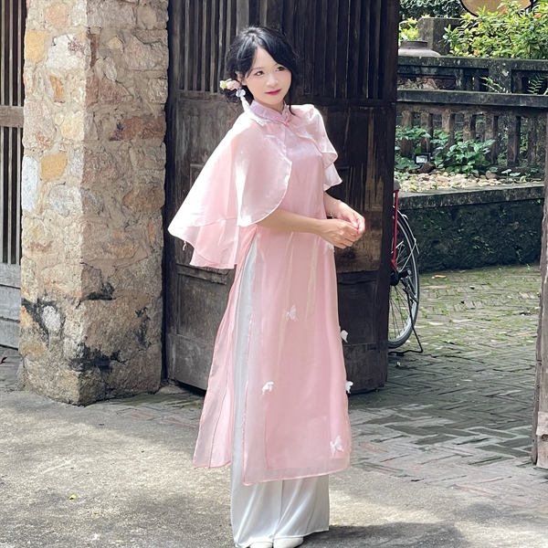 SET ÁO DÀI YẾM TƠ ĐÍNH BƯỚM + CHOÀNG TƠ ÓNG - AD17