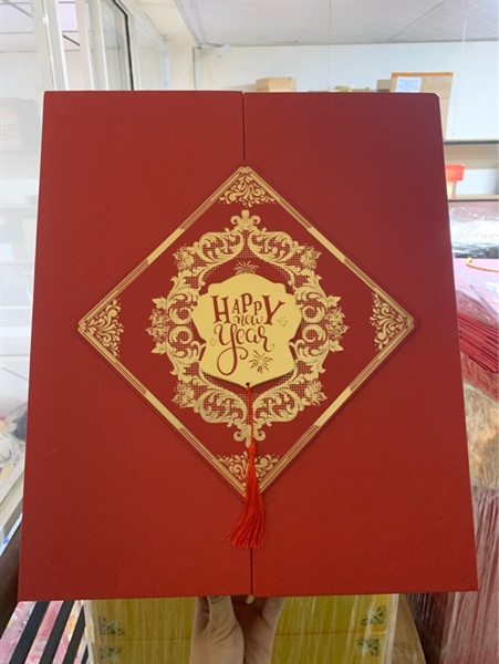 Hộp tết đỏ sz xl mới