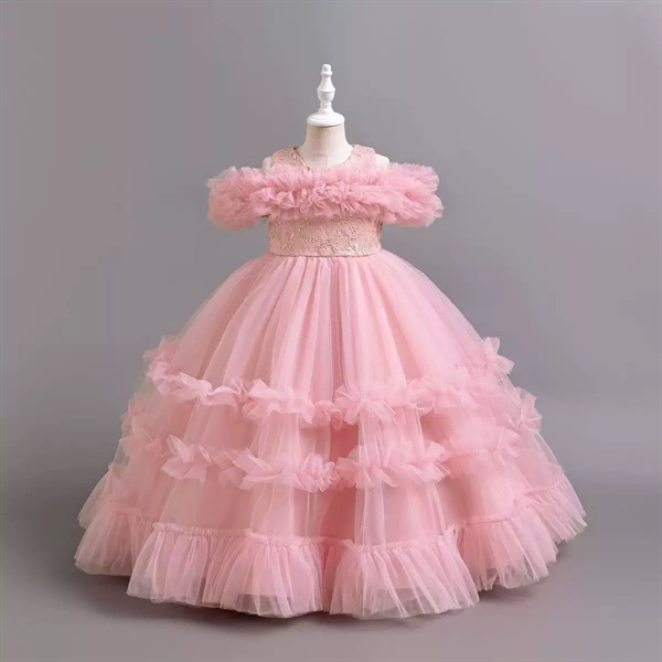 Váy dạ hội màu hồng tôm