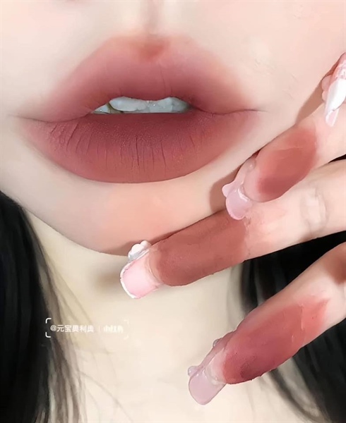 INTO YOU - Son Tint Matte Lip&Cheek Mud - 5g / EM08