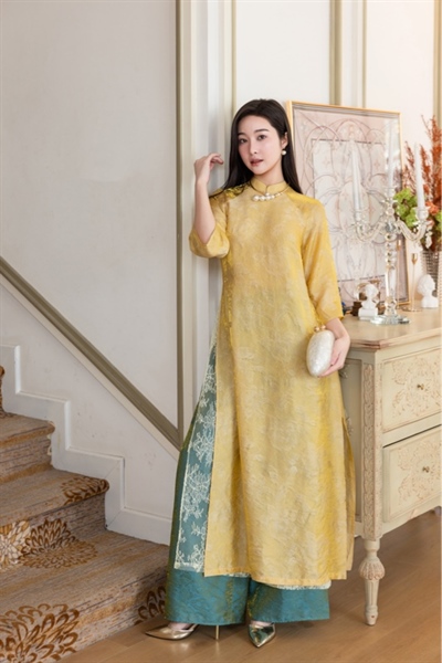 Áo dài cổ thấp 4 tà ren