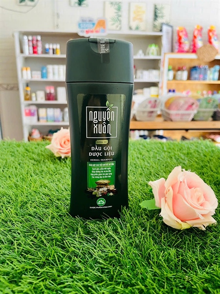 Dầu Gội Dược Liệu Nguyên Xuân Cho Tóc Khô Xơ - Phục Hồi Hư Tổn, Giảm Gãy Rụng (Chai 200ml)