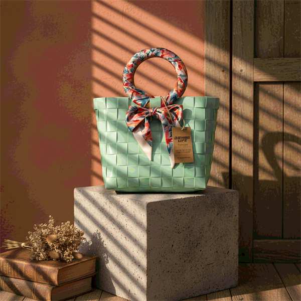 Túi quai gỗ khăn lụa 18x24cm