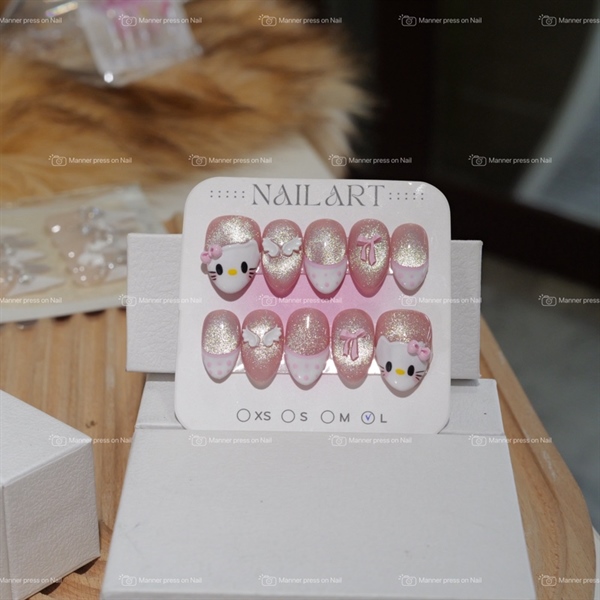 NB-OVAL NGẮN-L-KITTY 2 CÁNH