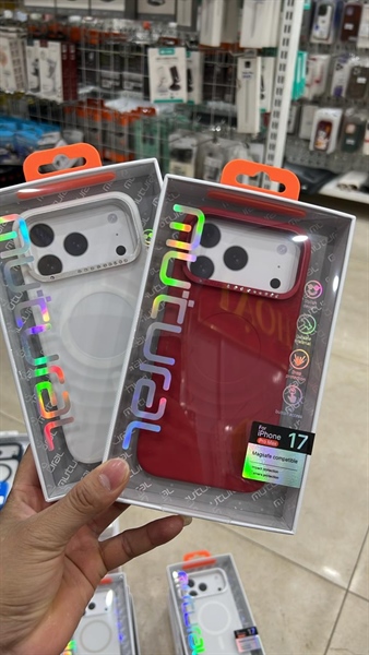 Ốp Mutural Ripple chống bẩn đính đá 17 Pro Max 6.9