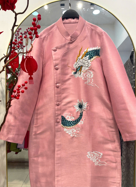 Áo dài tafta nút xéo thêu rồng