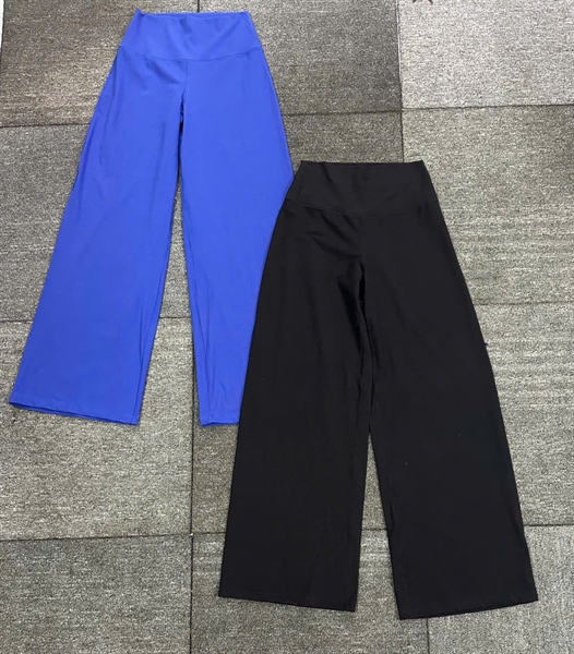 Quần tập ALL IN MOTION ống rộng