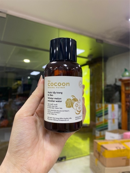 Nước tẩy Trang Cocoon bí đao 140ml コクーン 冬瓜クレンジングウォーター 140ml