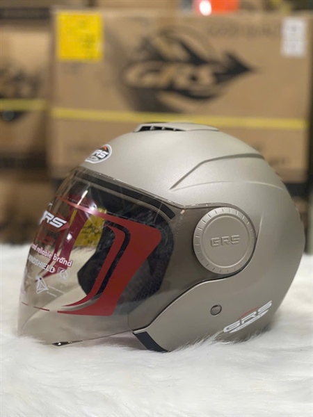 Mũ bảo hiểm GRS A649K Tem