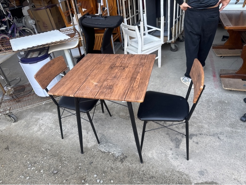 Set bàn ăn 2 ghế nâu