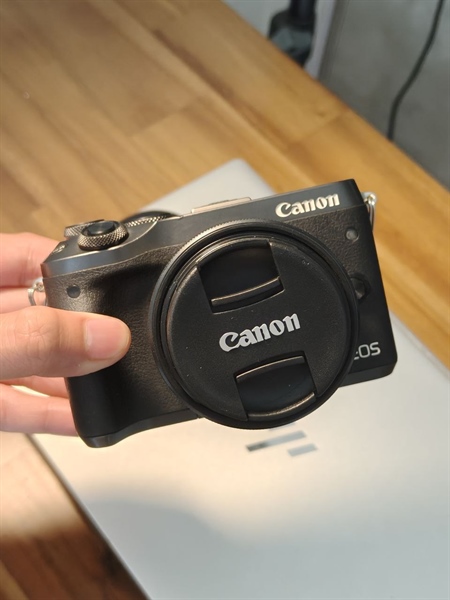 Canon M6 likenew kèm KIT