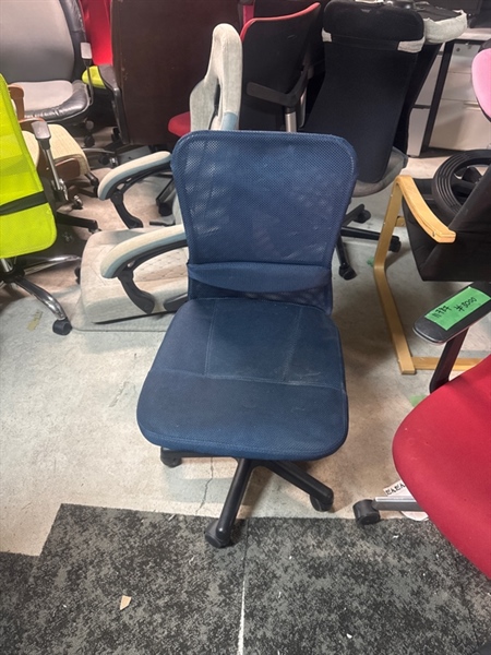 Ghế xoay k vịn xanh than
