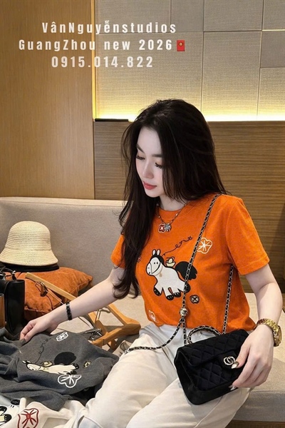 Áo thun cộc tay cam con ngựa