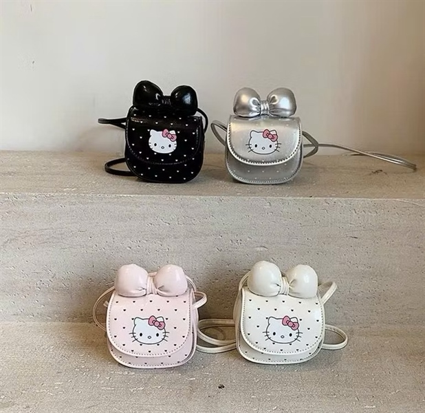Túi đeo mini Hello Kitty